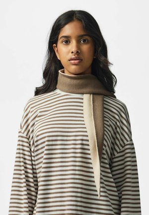Pieces, PCKOMMA TRIANGLE SCARF NOOS BC - Écharpe - whitecap gray