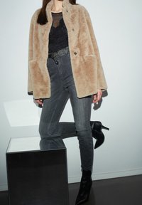 SET Vinterfrakke - beige