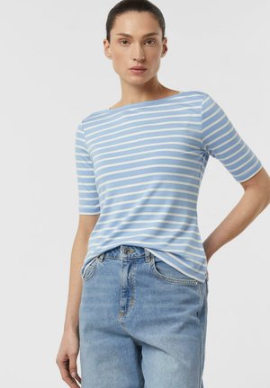 - T-shirt z nadrukiem