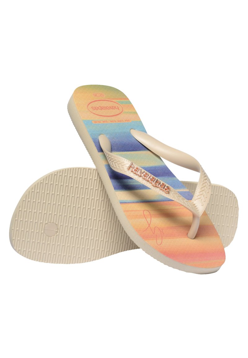 Gigi Hadid x Havaianas*定番トップ*ジジロゴ入り*BEGE PALHA Gigi Hadid Stuns in $20 Havaianas Flip-Flops in 2025