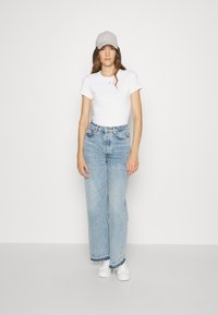 Tommy Jeans SLIM ESSENTIAL  - Print T-shirt - white