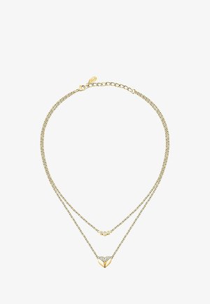 Dobbelt-lags guldkæde med en lille blomsterformet vedhæng på den øverste kæde og et hjerteformet vedhæng med krystaller på den nederste kæde.