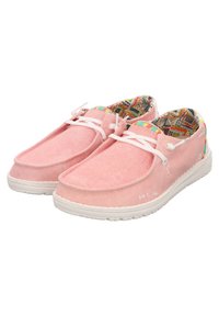 Scarpe in tela rosa chiaro con suole in gomma bianche, caratterizzate da una fodera con motivo colorato e cuciture decorative lungo i lati.