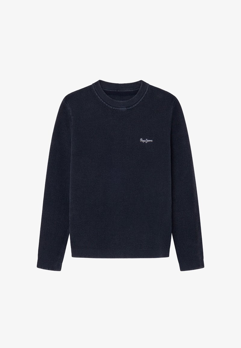Pull en maille texturée bleu marine foncé avec manches longues et col rond, orné d'un petit logo blanc brodé sur le côté gauche de la poitrine.