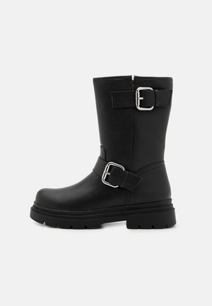 Platvormsaapad - black