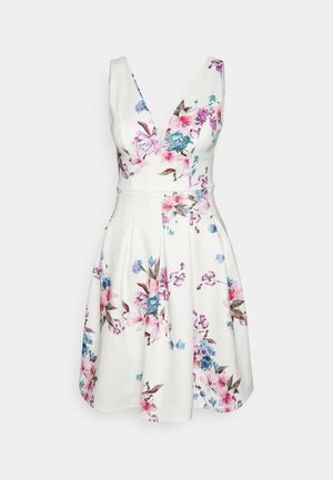 ELOISE V NECK SKATER DRESS - Jersey dress - white