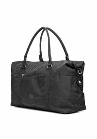 Czarna torba weekendowa z nylonu z dwoma górnymi uchwytami, zamkiem błyskawicznym, przednią kieszenią i srebrnymi elementami ozdobnymi. Teksturowana matowa powierzchnia, pojemny design.