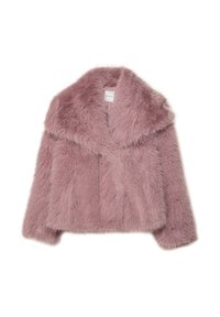 Lažna krznena jakna v svetlo roza barvi, z širokim ovratnikom, skrajšano prileganje in teksturirano površino z puhastim videzom. Brez vidnih zapiranj.