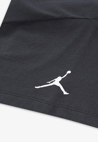 Jordan FLOWERS TEE - T-shirts med print - off noir