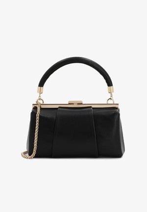 Melnas ādas rokassoma ar strukturētu formu, zelta toni detaļām un ķēdes siksnu. Iespējas ietver izliekto augšējo rokturi un krokotu apdari.