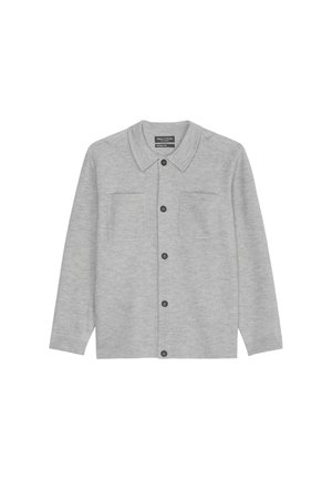 Grau cardigan mit Knopfleiste aus weichem Stoff, mit Kragen, zwei Vordertaschen und fünf dunklen Knöpfen auf der Vorderseite.