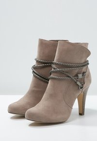 Tamaris Botines de tacón - taupe