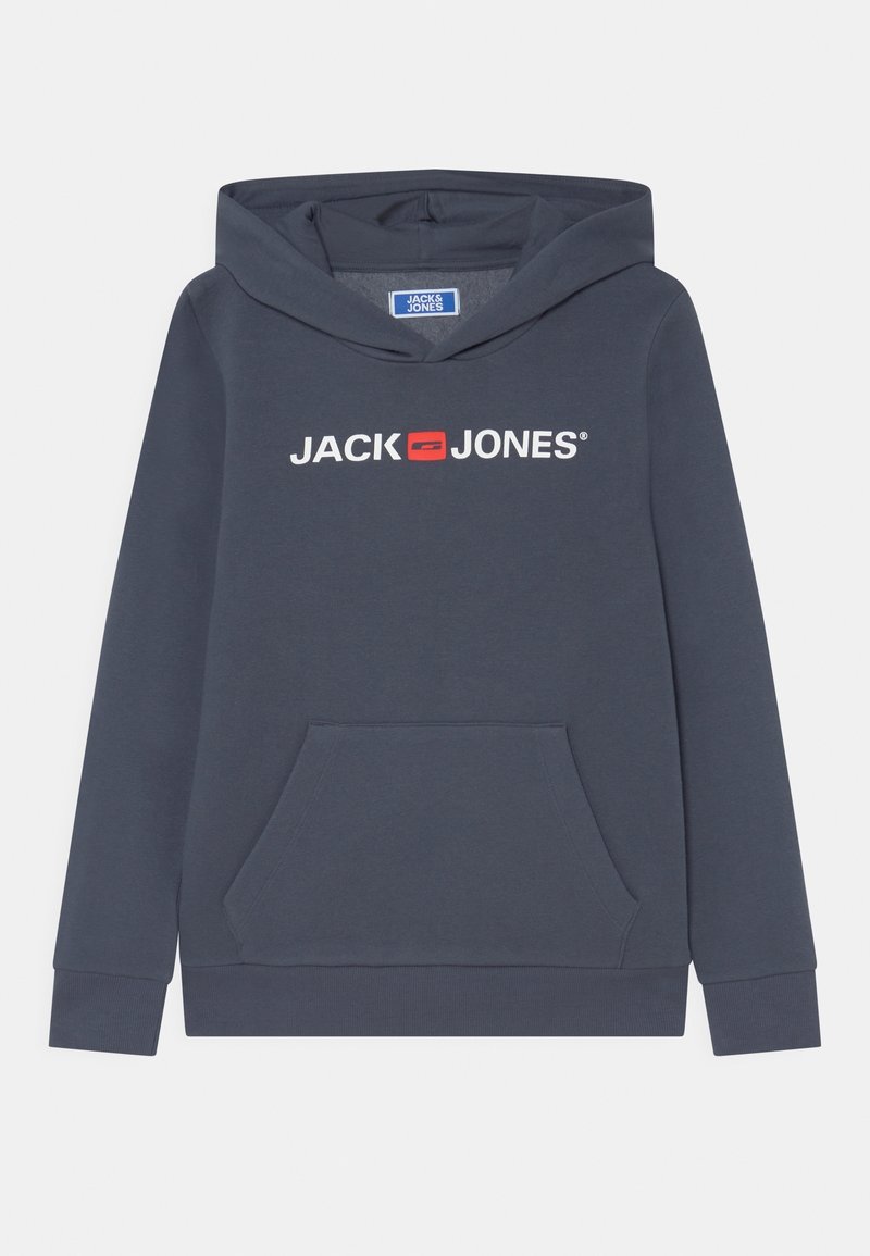 Mørkegrå pullover-hoodie med forlomme og hvidt "JACK & JONES"-logo med en rød firkant i midten på brystet.