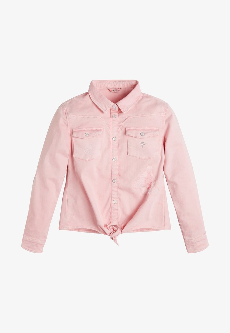 Camicia rosa chiaro a maniche lunghe con bottoni davanti, colletto, due tasche sul petto con bottoni a scatto e un nodo in vita.