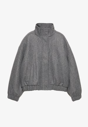 Grau gestreifte Wollmischjacke, mit hohem Kragen, überschnittenen Schultern, elastischen Bündchen und Saum, zwei seitlichen Taschen, glatter Textur mit einem subtilen Glanz.
