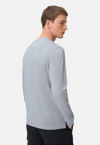 camel active HENLEY AUS MIT KNOPFLEISTE - Langarmshirt - stone blue