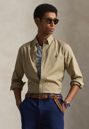 CUSTOM FIT FEATHERWEIGHT TWILL SHIRT - Πουκάμισο - surrey tan