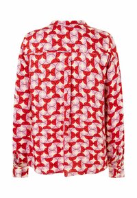 Rood en roze gebloemde blouse met geometrische ontwerpen, met knoopsluiting aan de manchetten, een klassieke kraag en een ontspannen pasvorm, gemaakt van zachte stof.