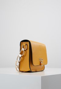 Dorothy Perkins Borsa a tracolla - yellow