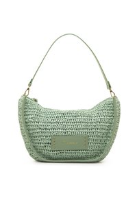 Bolso tejido de color verde claro con forma curva, que presenta un ribete de cuero liso y una placa de logo dorada, acentuado con pequeños remaches.