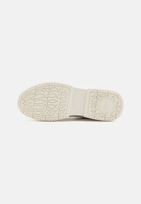 Buffalo RSE V2 - Joggesko - grey/cream