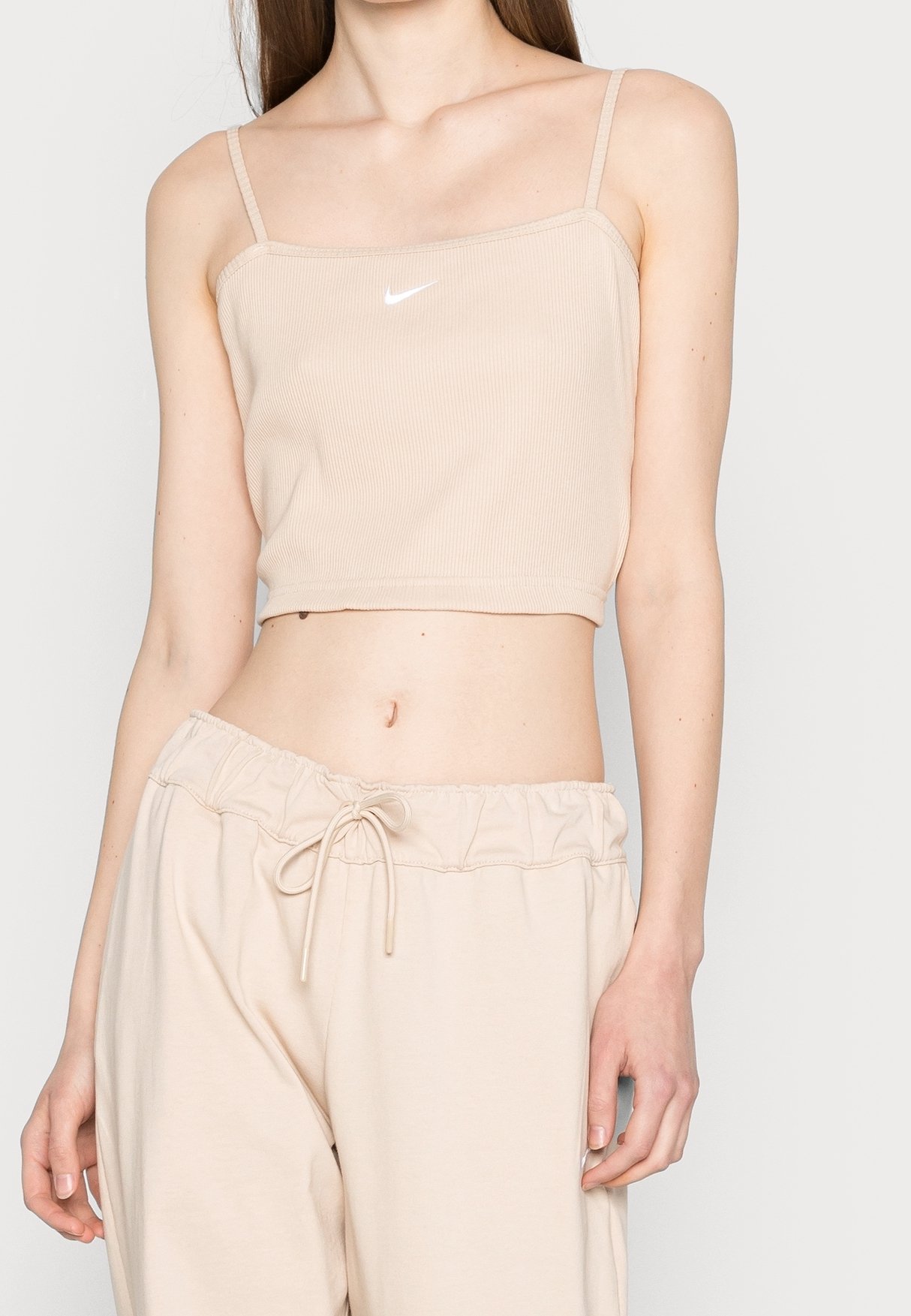nike crop top beige