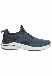 Sportovní boty s navy modrým síťovaným svrškem, syntetickými akcenty a polstrovanou bílou podrážkou. Obsahují šněrování a pútko na patě pro snadné obouvání.
