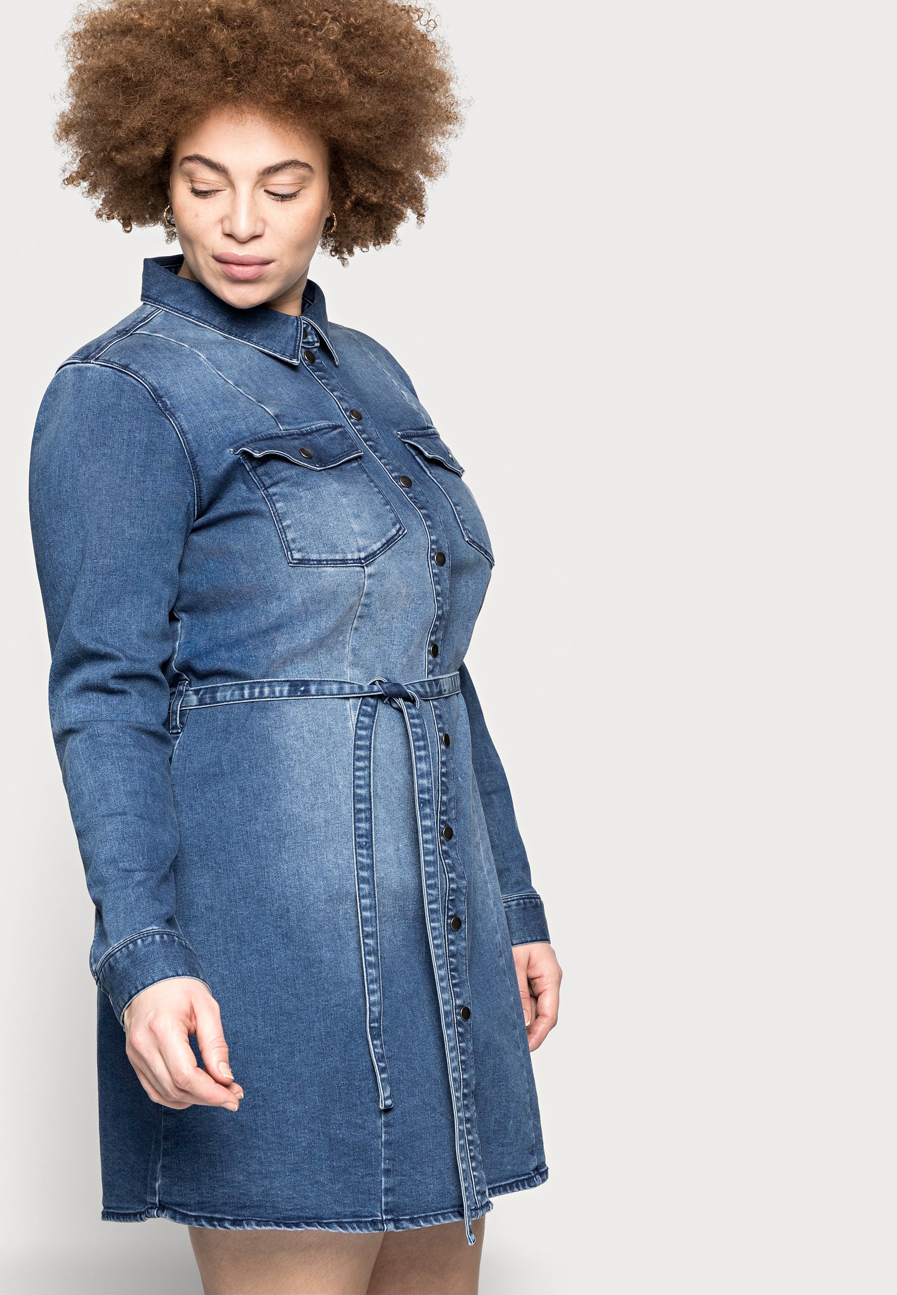 ONLY Carmakoma CARNETTE LIFE BELT TUNIC 