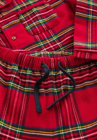Next FAMILY CHRISTMAS SET - REGULAR FIT - Nattplagg set - red check