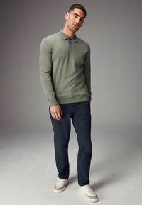 Next REGULAR FIT - Langærmet T-shirt - sage green
