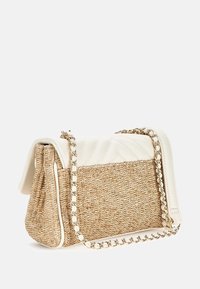 Guess FLAP - Taška s příčným popruhem - creme