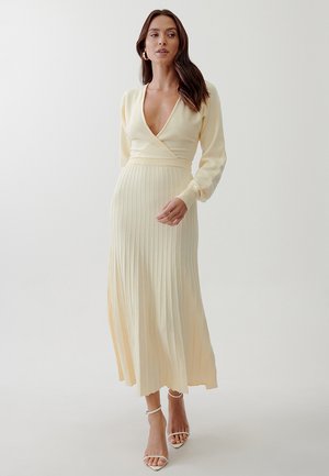 BREANNA    - Jumper dress - butter