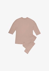 Niewybrane, Dusty Rose