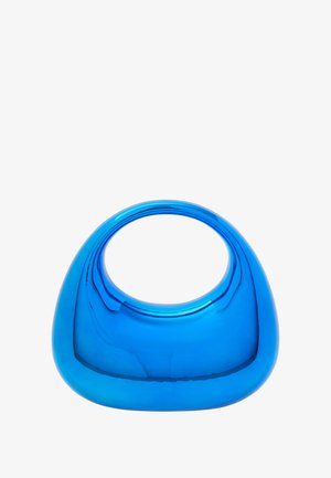 Vase en verre bleu translucide avec une forme lisse et arrondie et une ouverture centrale. La surface est brillante et réfléchissante, mettant en valeur un design élégant.