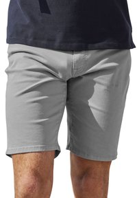 Grau Baumwollshorts mit geradem Schnitt, seitlichen Taschen und glatter Textur. Saumkanten mit subtilen Nähdetails.