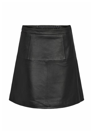 Schwarze Lederrock mit einem elastischen Bund, ausgestelltem Saum, mehreren genähten Paneelen und einer glatten Textur. Höhe bis zur Mitte des Oberschenkels.