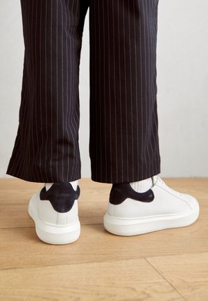 DEIVEN - Sneakers basse - white/navy