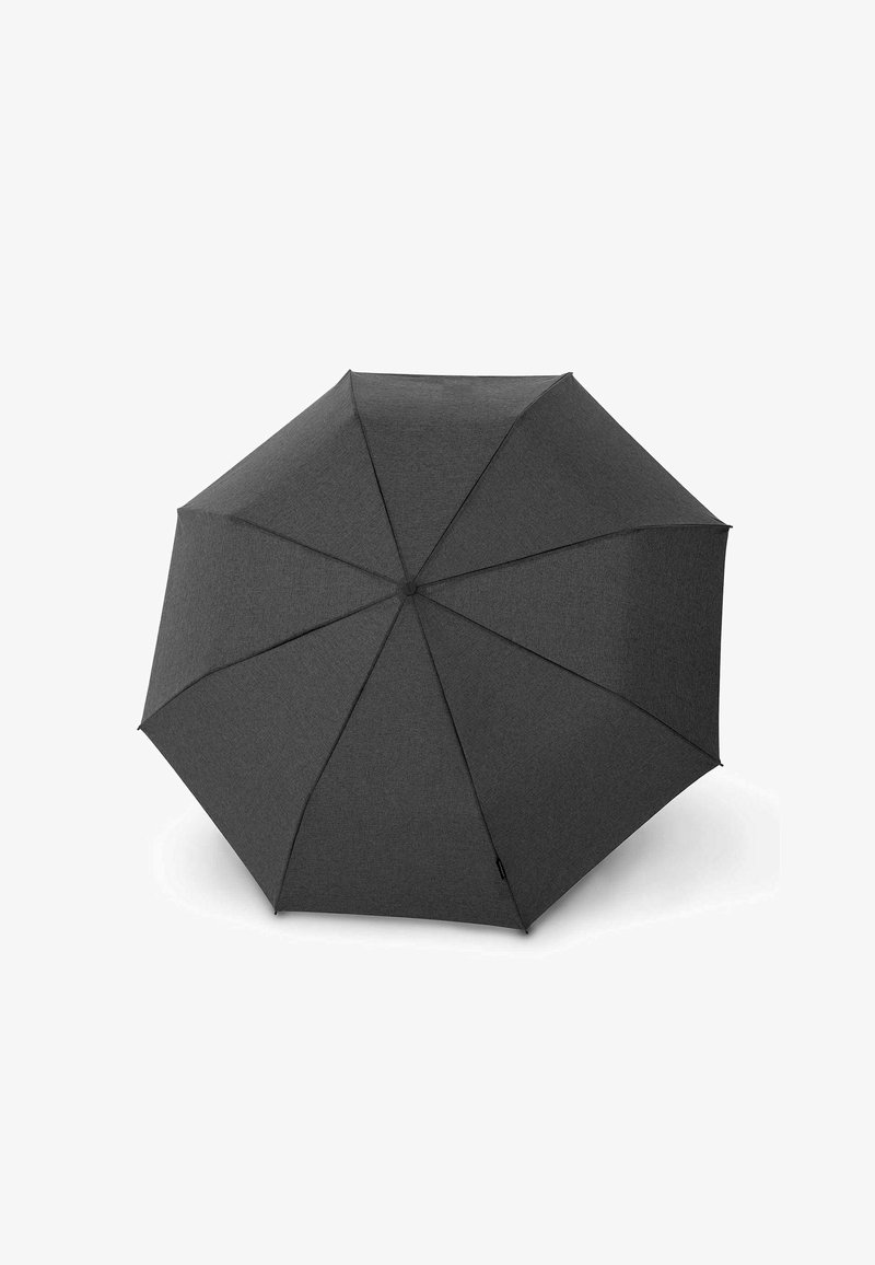 Ombrello in tessuto nero con otto pannelli, texture liscia e design semplice. Dotato di meccanismo di apertura centrale e stecche rinforzate.