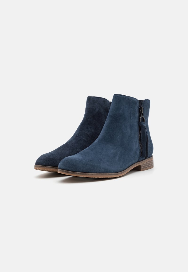 Suede Ankle Clarks Chelsea Boots Women's Suede Clarks Ankle