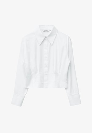 Valkoinen lyhyt nappipaita, jossa pitkät hihat, leveä kaulus ja edessä laskokset, naisille suunniteltu muotituote.