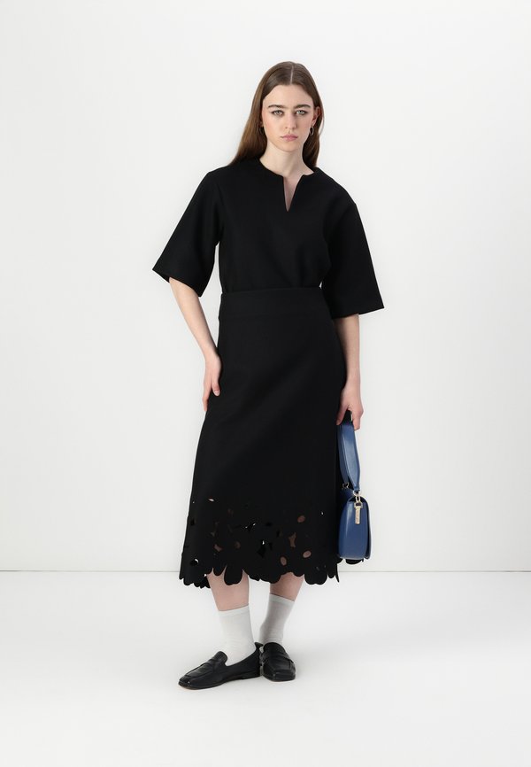 KARTIO UNIKKO - A-line skirt3