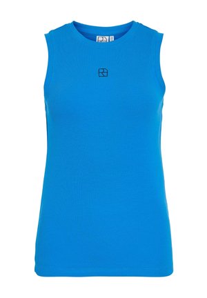 Blå ærmeløs ribstrikket tanktop med rund halsudskæring og lille sort logo centreret under halsen.