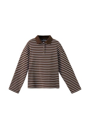 Braunes Poloshirt mit langen Ärmeln, weißen horizontalen Streifen und einem Kragen mit drei Knöpfen auf weißem Hintergrund.