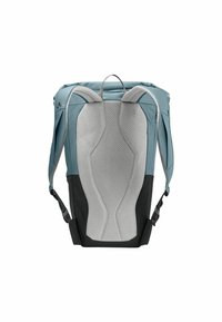 Zaino con un design bicolore, caratterizzato da una parte anteriore blu chiaro, imbottitura in rete grigia e un fondo nero. Spallacci sagomati per una vestibilità ergonomica.