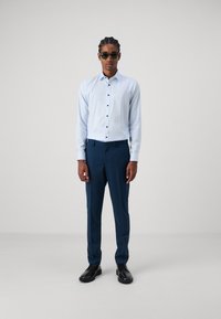 OLYMP No. Six Formāls krekls - bleu