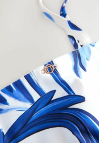 Niet geselecteerd, white blue porcelain