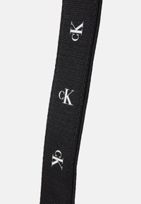 Calvin Klein Jeans Handväska - black