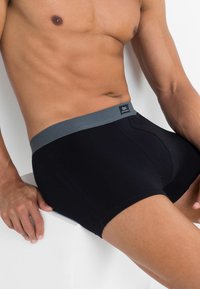 bonprix 3 PACK - Boxerbriefs - schwarz