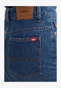 Non sélectionné, marine