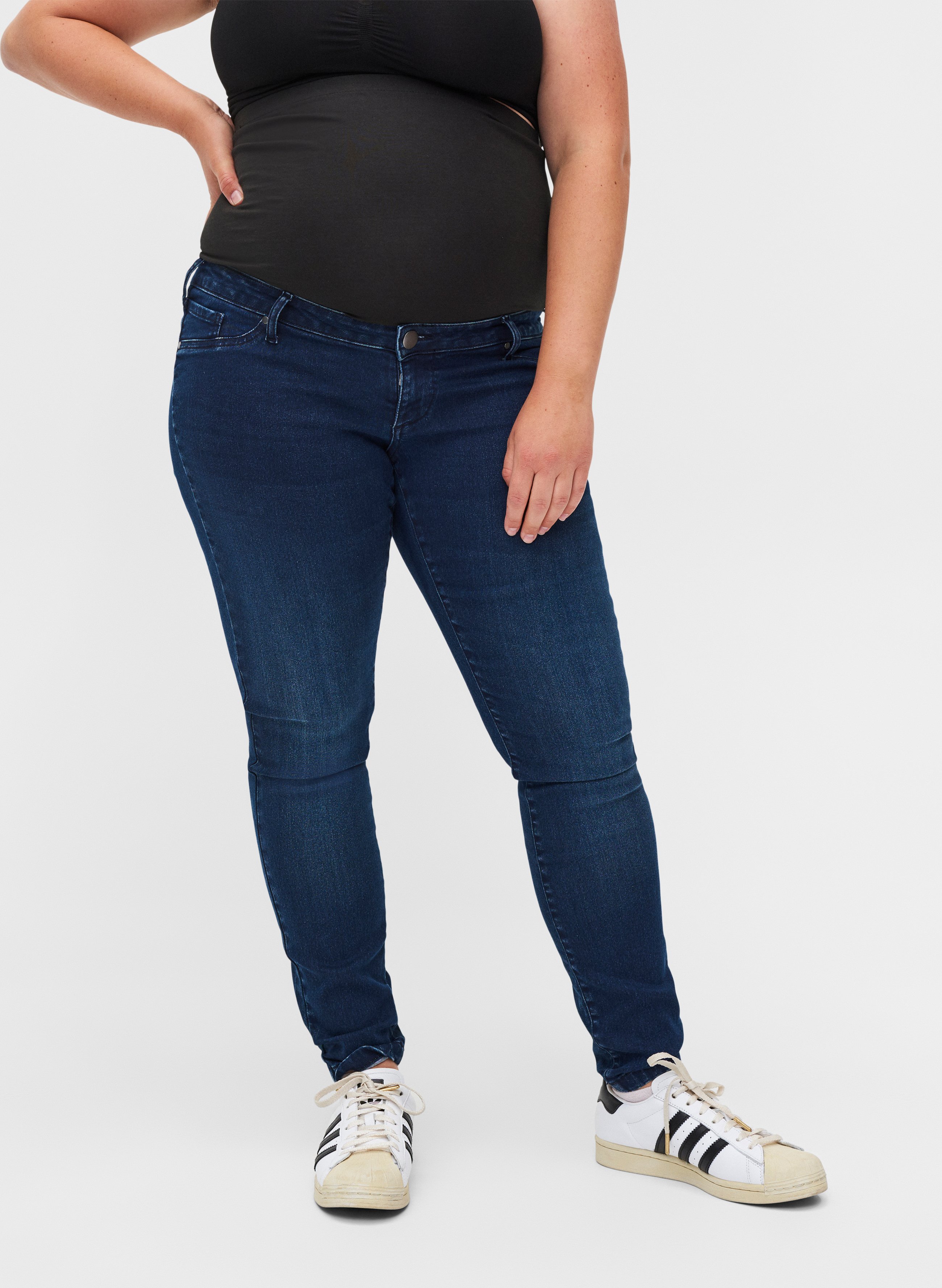 Zizzi AUS CHUNG - Jeans slim fit - dark blue denim/blu - Zalando.it